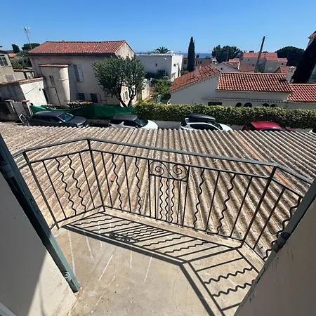 T2 Neuf Avec Vue A 2 Pas Du Centre Et Proche Des Plages Apartment Bandol